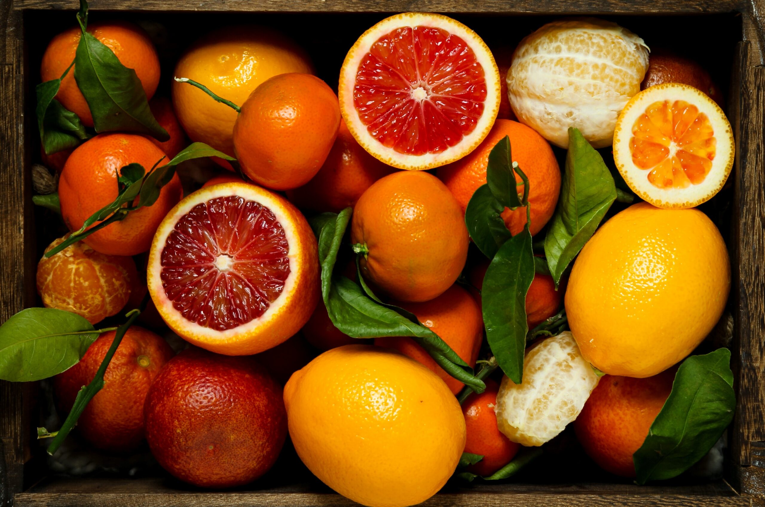 3 compelling reasons to eat an orange a day